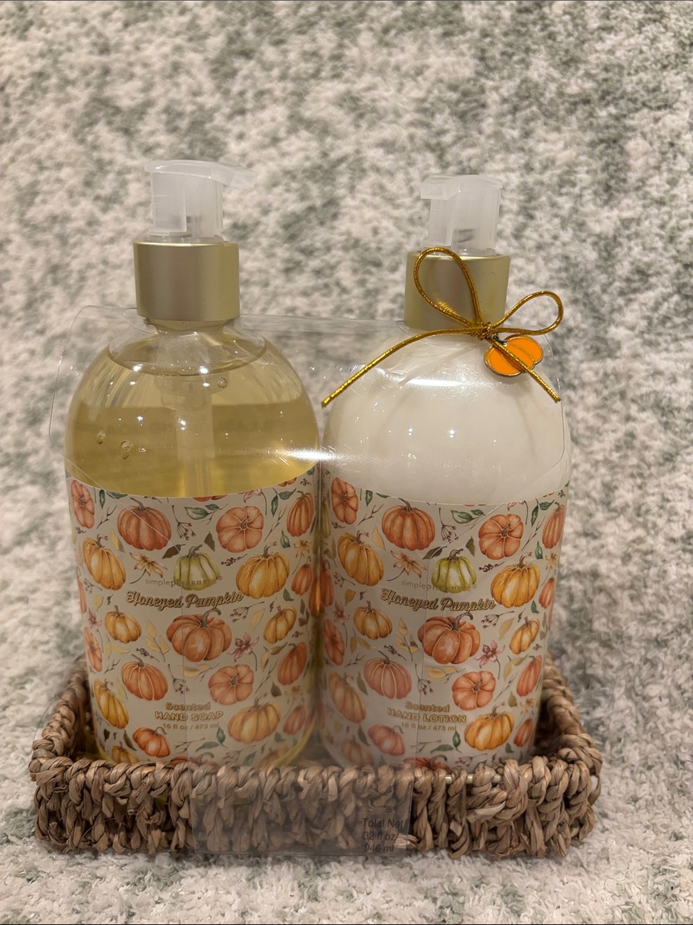 Simple Pleasures Honeyed Pumpkin Scented Hand Soap & Lotion Set NWT 2x 16oz
